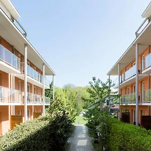 Western Park Geneve-thoiry Apart Otel