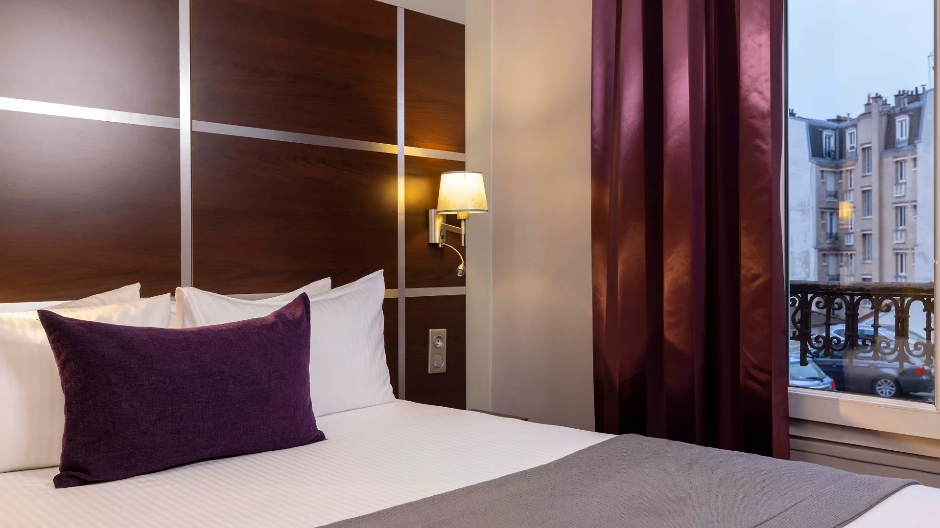 Hotel L\'Interlude location