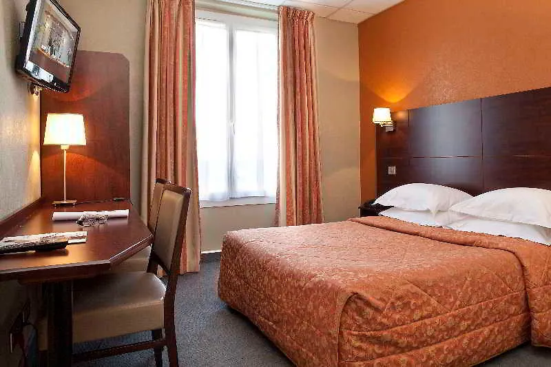 Hotel L'Interlude Paris 3*,
