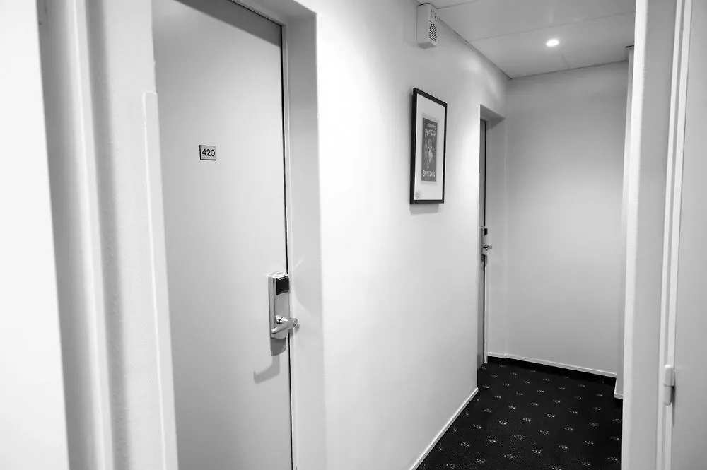 Hotel L'Interlude Paris