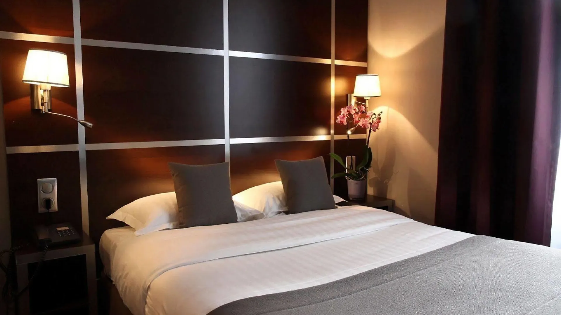 Hotel L'Interlude Paris France